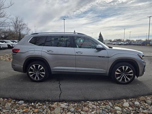 2022 Volkswagen Atlas 3.6L SEL Premium R-Line