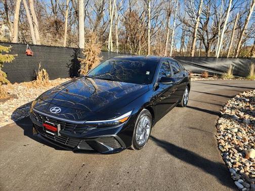 2024 Hyundai ELANTRA HEV Blue
