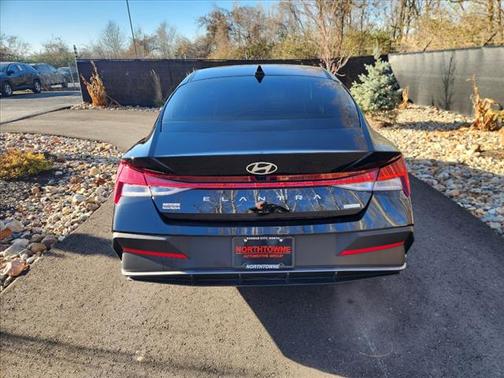 2024 Hyundai ELANTRA HEV Blue