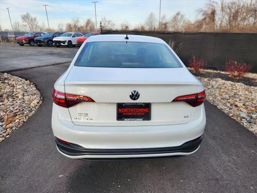 2024 Volkswagen Jetta 1.5T SE