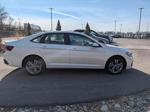 2023 Volkswagen Jetta 1.5T SE