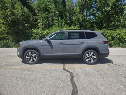 Pure Gray 2026 Volkswagen Atlas 2.0T SE W/TECHNOLOGY
