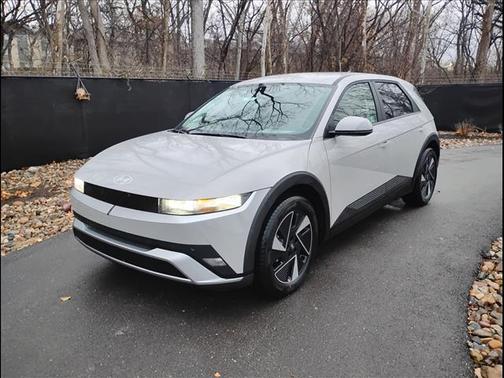 2026 Hyundai IONIQ 5 SE