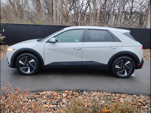 2026 Hyundai IONIQ 5 SE