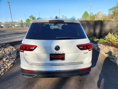 2022 Volkswagen Tiguan 2.0T SE