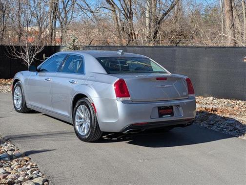 2016 Chrysler 300C Base