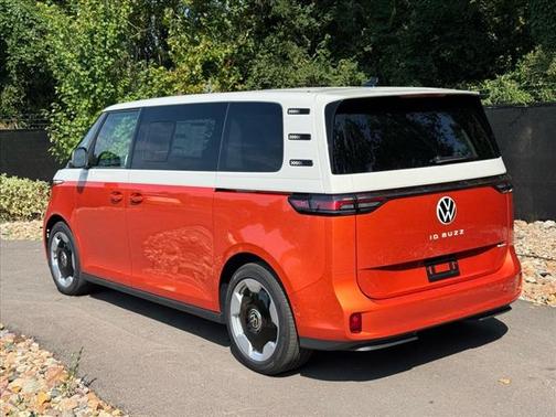 2025 Volkswagen ID. Buzz Pro S Plus