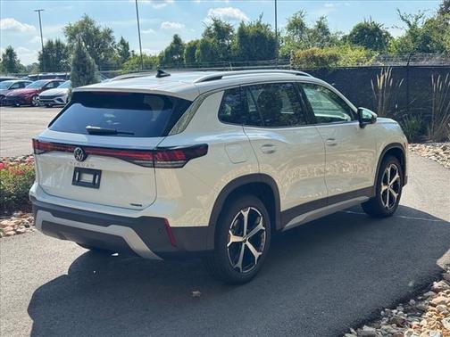 2025 Volkswagen Tiguan 2.0T SE