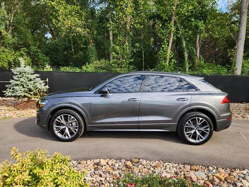 2021 Audi Q8 55 Premium