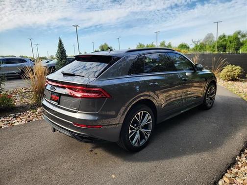 2021 Audi Q8 55 Premium