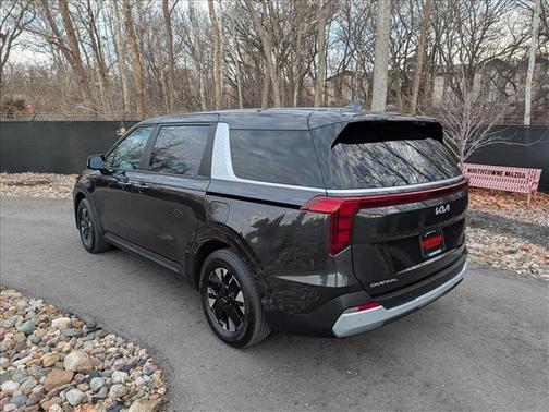 2025 Kia Carnival Hybrid LXS