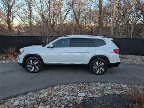 2025 Volkswagen Atlas 2.0T SEL