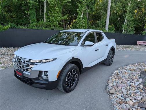 Ice White 2022 Hyundai SANTA CRUZ 2.5L SEL