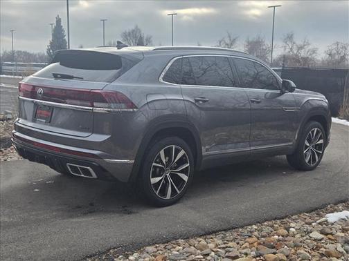 2025 Volkswagen Atlas Cross Sport 2.0T SEL Premium R-Line