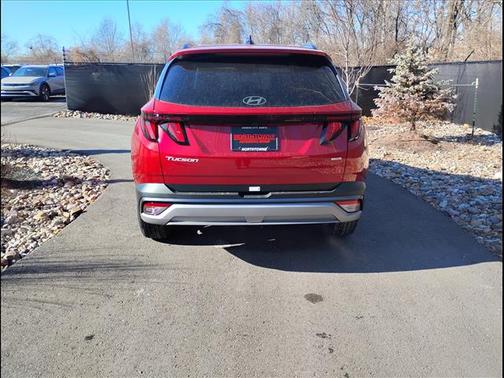 2026 Hyundai TUCSON SEL