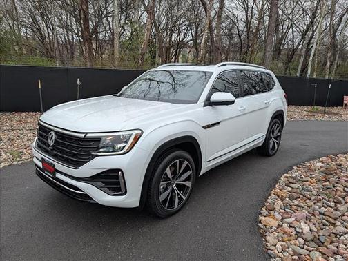 2025 Volkswagen Atlas 2.0T SEL Premium R-Line