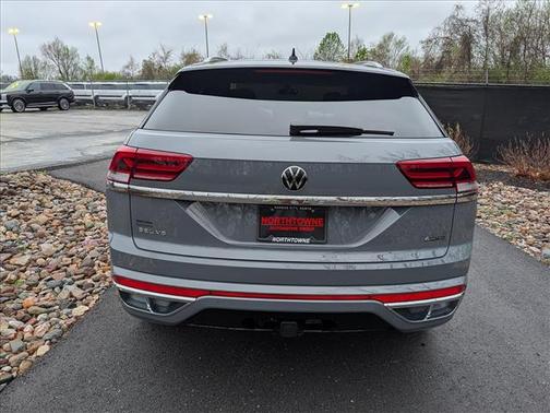 2023 Volkswagen Atlas Cross Sport 3.6L V6 SEL Premium R-Line