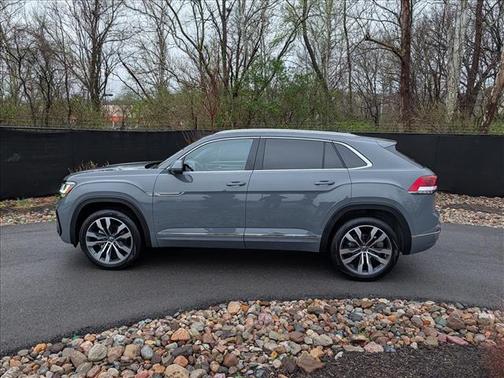 2023 Volkswagen Atlas Cross Sport 3.6L V6 SEL Premium R-Line
