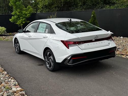 2025 Hyundai ELANTRA HEV Limited