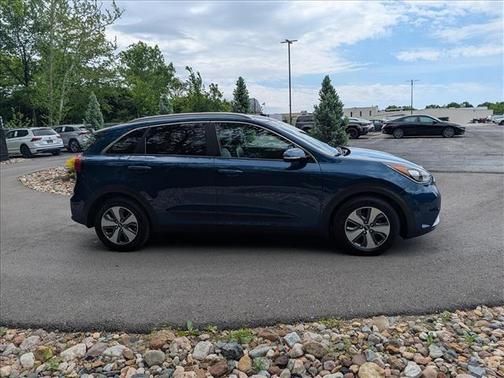 Blue Metallic 2018 Kia Niro EX