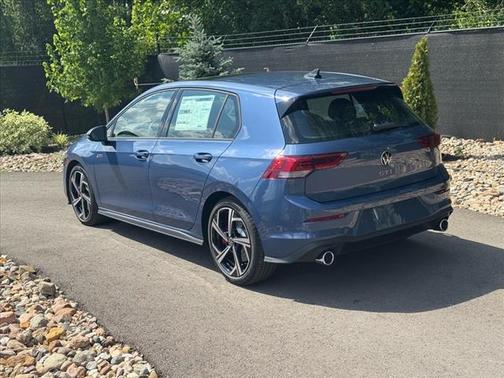 2025 Volkswagen Golf GTI 2.0T SE