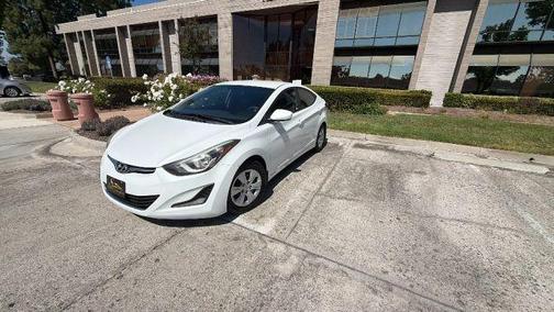 Quartz White Pearl 2016 Hyundai ELANTRA SE