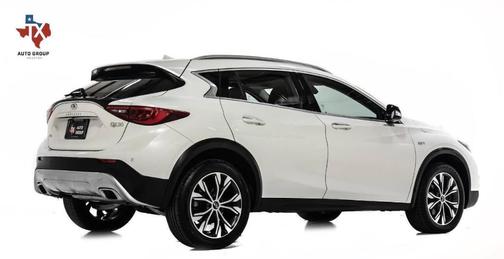 2018 INFINITI QX30 Premium