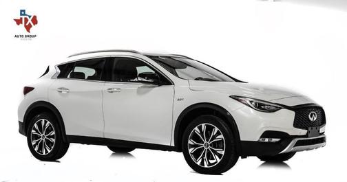 2018 INFINITI QX30 Premium
