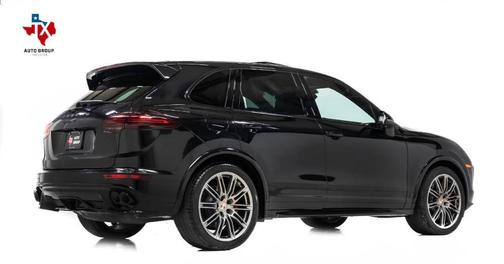 2016 Porsche Cayenne GTS