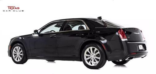 2021 Chrysler 300 Touring