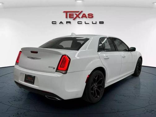 2020 Chrysler 300 S