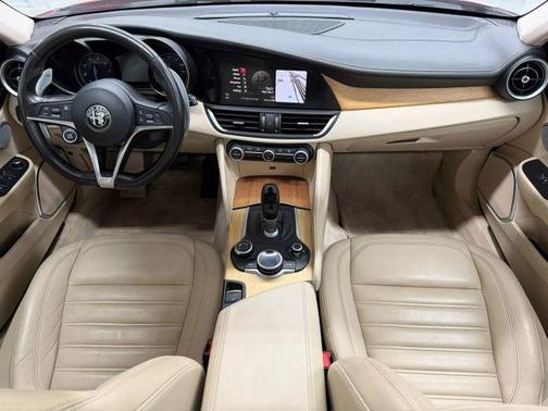 2017 Alfa Romeo Giulia Ti