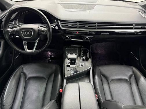 2019 Audi Q7 55 Premium Plus