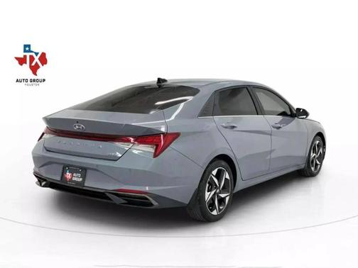 2022 Hyundai ELANTRA Limited