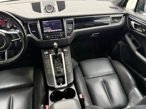 2018 Porsche Macan S