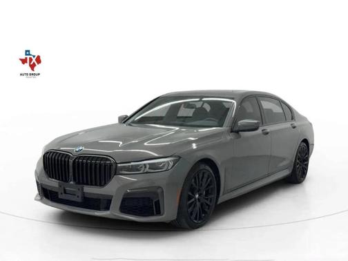 2022 BMW 740 i