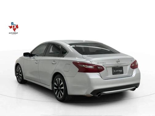 Silver 2018 Nissan Altima 2.5 SV