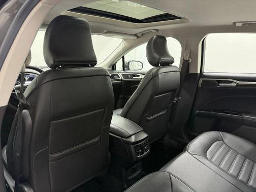 Gray 2016 Ford Fusion SE