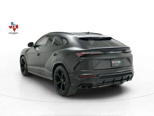 2020 Lamborghini Urus Base