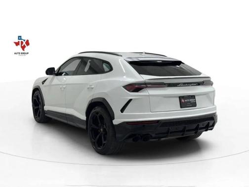 2020 Lamborghini Urus Base