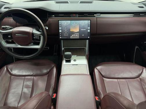 Carpathian Grey 2024 Land Rover Range Rover P530 SE