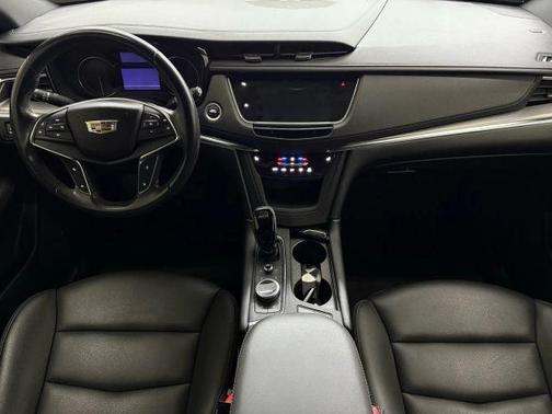 2020 Cadillac XT5 Luxury