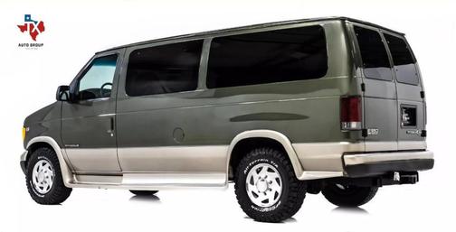 2002 Ford E350 Super Duty XL