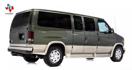 2002 Ford E350 Super Duty XL