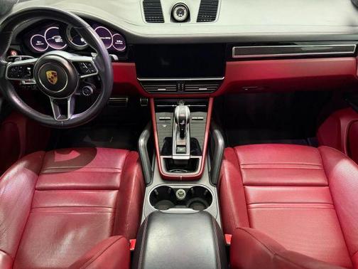 2021 Porsche Cayenne GTS