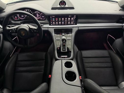 2023 Porsche Panamera Platinum Edition