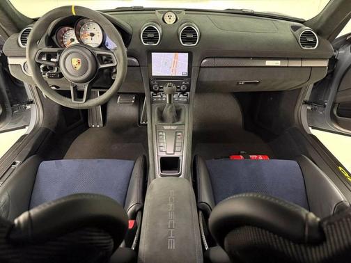 2023 Porsche 718 Cayman GT4 RS