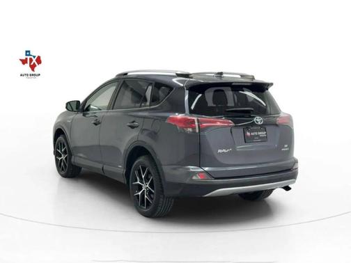 2017 Toyota RAV4 Hybrid SE