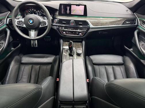 2017 BMW 540 i