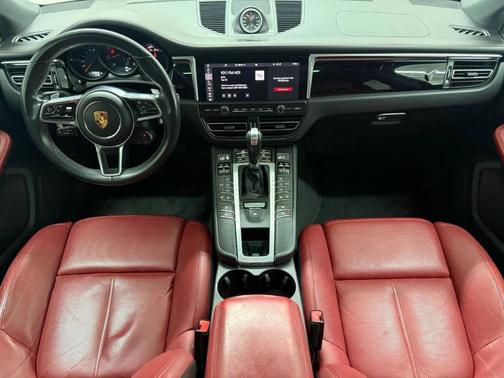 2019 Porsche Macan Base
